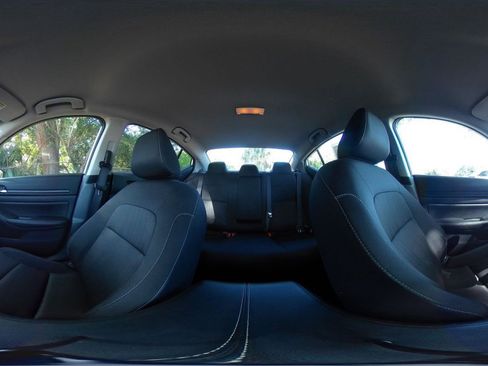 Used 2025 Nissan Altima 2.5 SV image 43