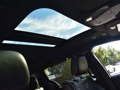 Used 2019 Chrysler Pacifica Limited w/ S Appearance Package image 27