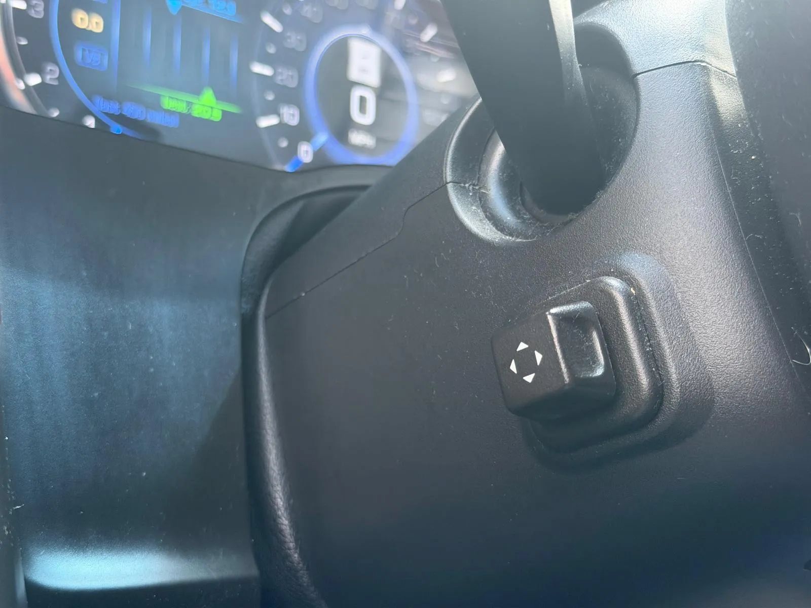 Used 2019 Cadillac Escalade ESV Luxury AWD/4WD image 17