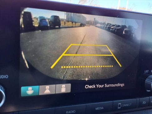 Used 2023 Honda Civic Sport image 18