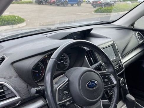 Used 2021 Subaru Forester Premium AWD/4WD image 11