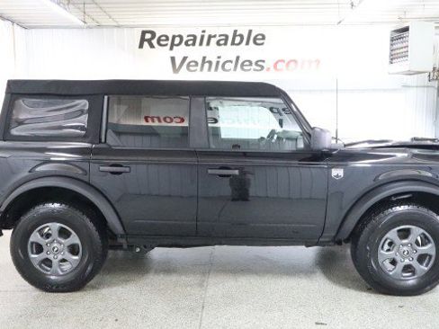 Used 2025 Ford Bronco Big Bend image 4