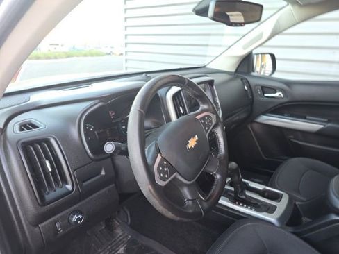 Used 2018 Chevrolet Colorado LT w/ Safety Package image 11