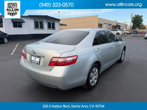 Used 2007 Toyota Camry LE FWD image 4
