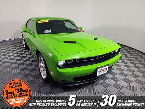 Used 2017 Dodge Challenger R/T w/ Driver Convenience Group image 2