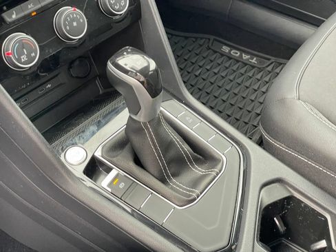Certified 2023 Volkswagen Taos SE FWD image 22