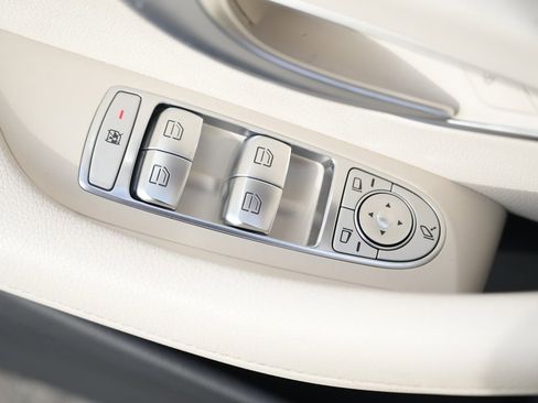 Used 2019 Mercedes-Benz E 300 4MATIC w/ Premium 1 Package image 31