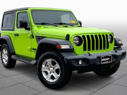 Used 2021 Jeep Wrangler Sport S image 2