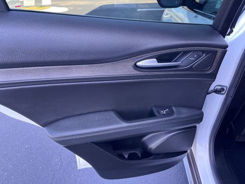 Used 2022 Alfa Romeo Stelvio Ti image 20