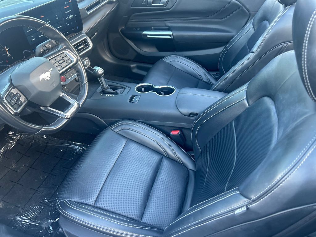 Used 2025 Ford Mustang Premium RWD image 11