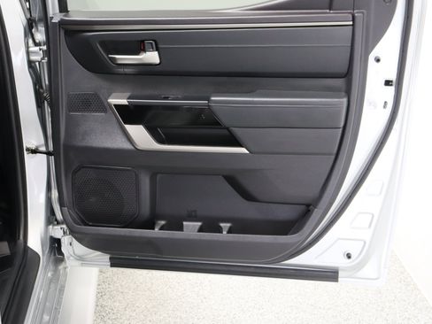 Used 2023 Toyota Tundra Limited w/ Power Package image 37