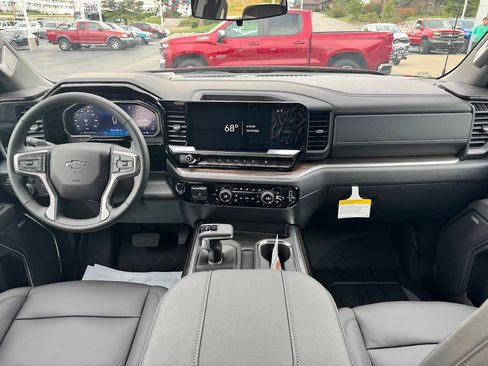 New 2026 Chevrolet Silverado 1500 RST w/ Dark Appearance Package image 15