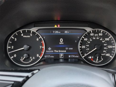 Used 2025 Nissan Altima 2.5 SR w/ SR Premium Package image 10