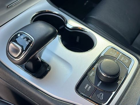 Used 2014 Jeep Grand Cherokee Summit image 13