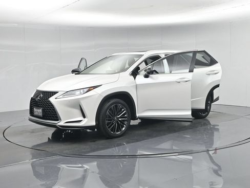 Used 2022 Lexus RX 350L Premium w/ Special Edition AWD/4WD image 36