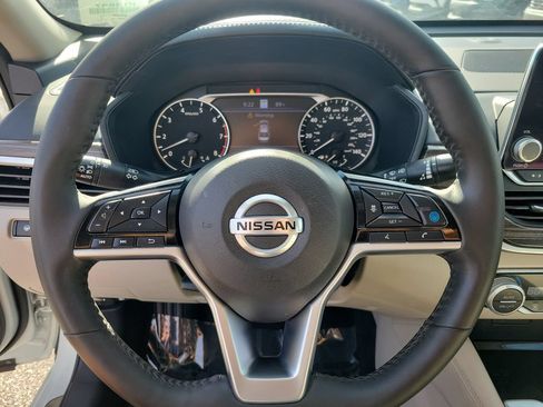 Certified 2022 Nissan Altima 2.5 SL FWD image 18