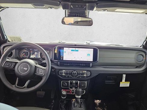 New 2025 Jeep Gladiator Mojave w/ Convenience Group image 15