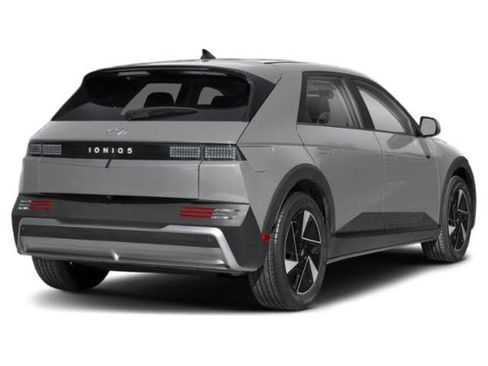 New 2026 Hyundai Ioniq 5 SE RWD image 3
