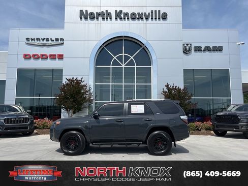 Used 2024 Toyota 4Runner SR5 Premium w/ TRD Black Wheel Package (TMS) RWD image 2