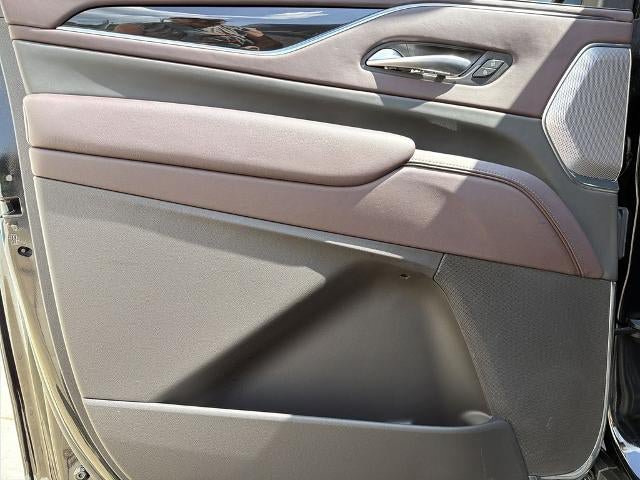 Certified 2024 Cadillac Escalade ESV Sport Platinum w/ LPO, ONYX Package AWD/4WD image 23