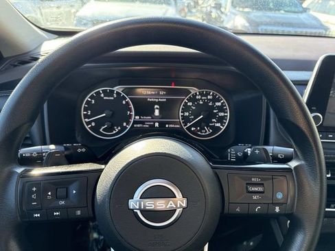 Used 2023 Nissan Rogue SV image 29