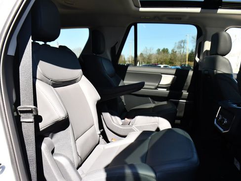 New 2026 Ford Expedition Max Active AWD/4WD image 18