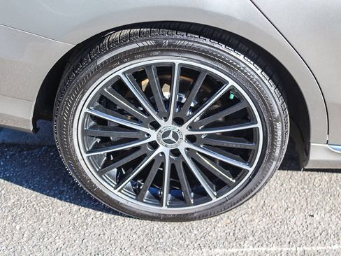 Used 2019 Mercedes-Benz C 300 Sedan image 8