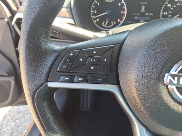 Used 2024 Nissan Altima 2.5 SV FWD image 16