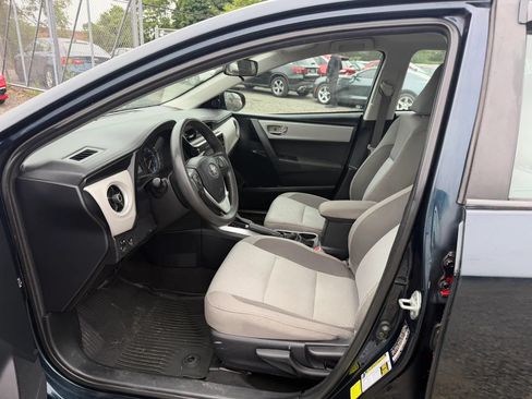 Used 2019 Toyota Corolla LE FWD image 10