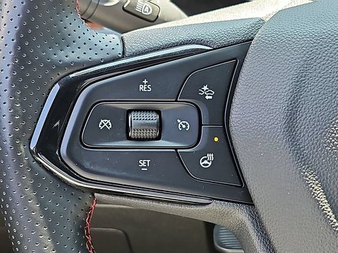 Certified 2024 Chevrolet Trax RS w/ Driver Confidence Package FWD image 20