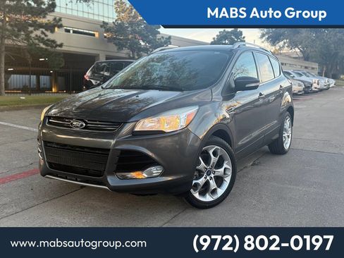 Used 2016 Ford Escape Titanium image 1