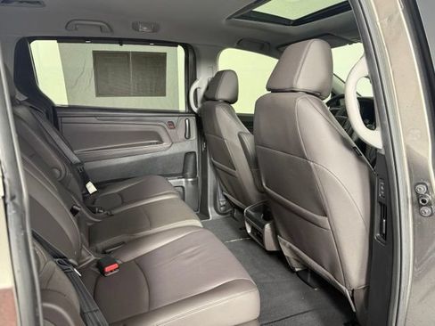 Used 2021 Honda Odyssey EX-L image 19