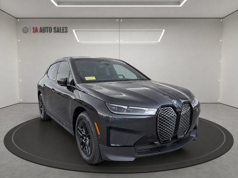 Used 2024 BMW iX xDrive50 w/ Premium Package AWD/4WD image 7