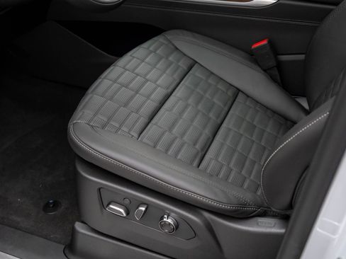 New 2026 Cadillac Escalade Platinum Sport w/ LPO, ONYX Package image 15