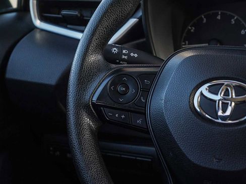 Certified 2023 Toyota Corolla LE image 18