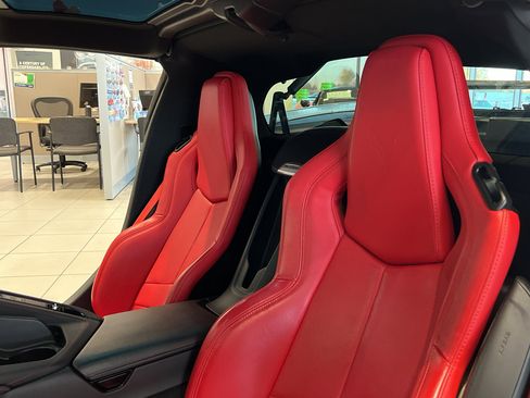 Used 2022 Chevrolet Corvette Stingray Coupe w/ 1LT image 21