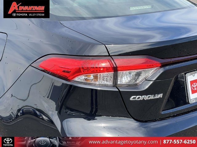 Used 2023 Toyota Corolla LE w/ Carpet Mat Package (TMS) FWD image 13