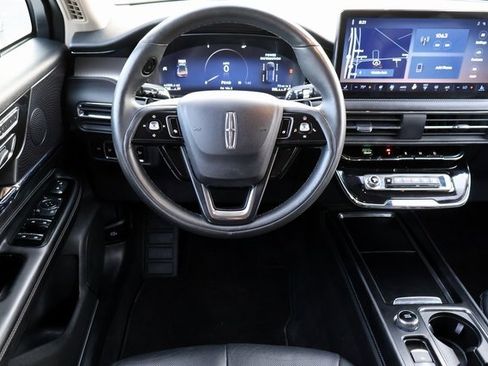 Used 2024 Lincoln Corsair Reserve w/ Equipment Group 201A image 4