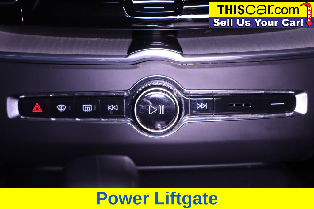 Used 2025 Volvo XC60 B5 Plus AWD/4WD image 22