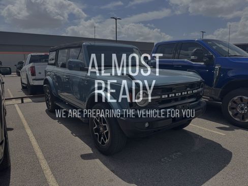 Used 2022 Ford Bronco Outer Banks AWD/4WD image 5