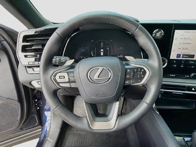 Used 2025 Lexus RX 350 FWD w/ Technology Package image 40