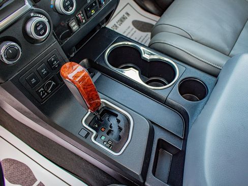 Used 2019 Toyota Sequoia Platinum image 33