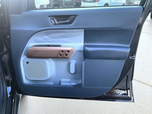 Used 2022 Ford Maverick Lariat w/ Lariat Luxury Package image 17