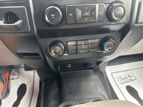 Used 2019 Ford F150 XL w/ Equipment Group 101A Mid RWD image 19