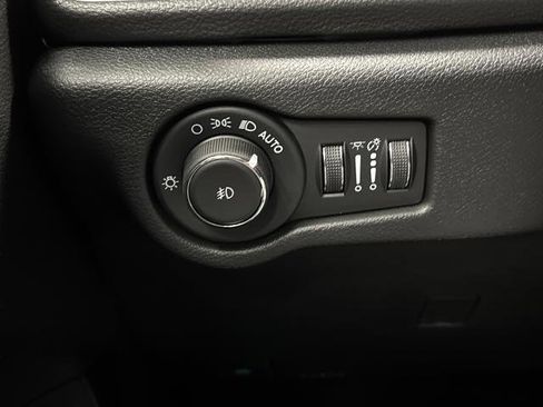 New 2026 Chrysler Pacifica Select image 24