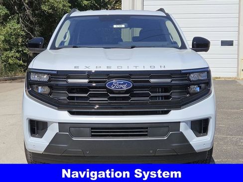 New 2025 Ford Expedition Active image 3