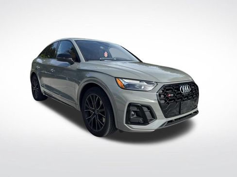 Used 2022 Audi SQ5 Premium Plus w/ Premium Plus Package AWD/4WD image 2