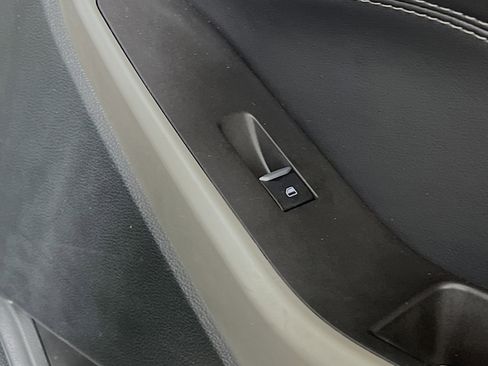 Used 2023 Ford Explorer XLT w/ Equipment Group 202A image 32