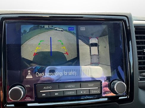 Used 2022 Nissan Frontier PRO-4X image 30