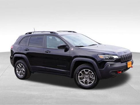 Certified 2022 Jeep Cherokee Trailhawk image 2